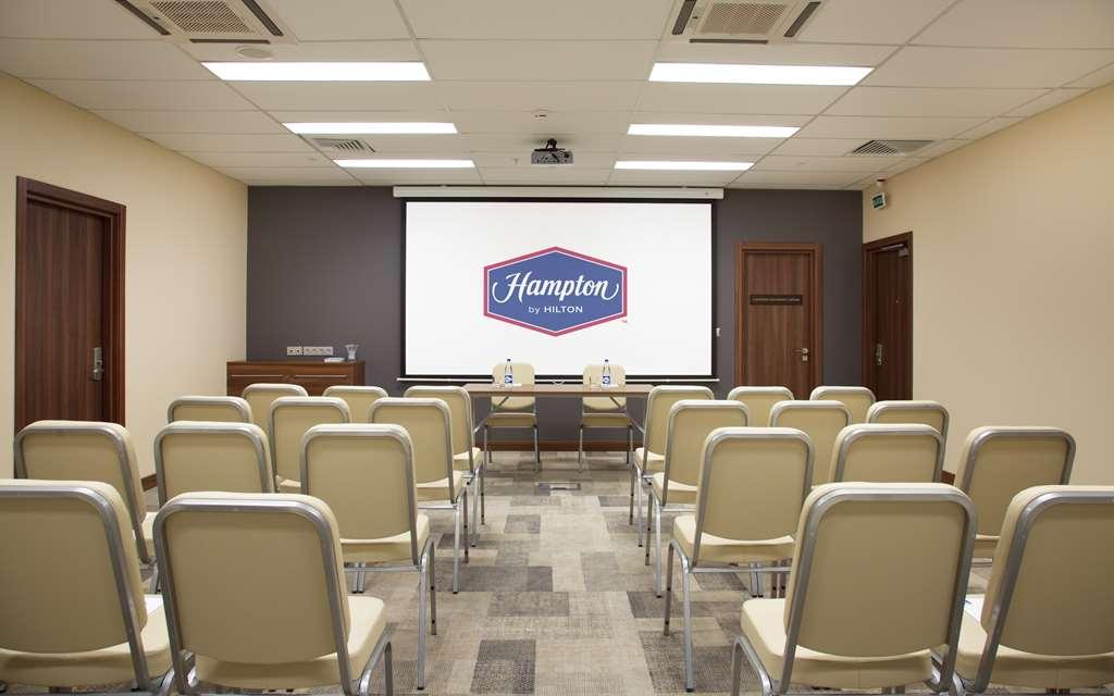 Hampton By Hilton Minsk City Centre Съоръжения снимка