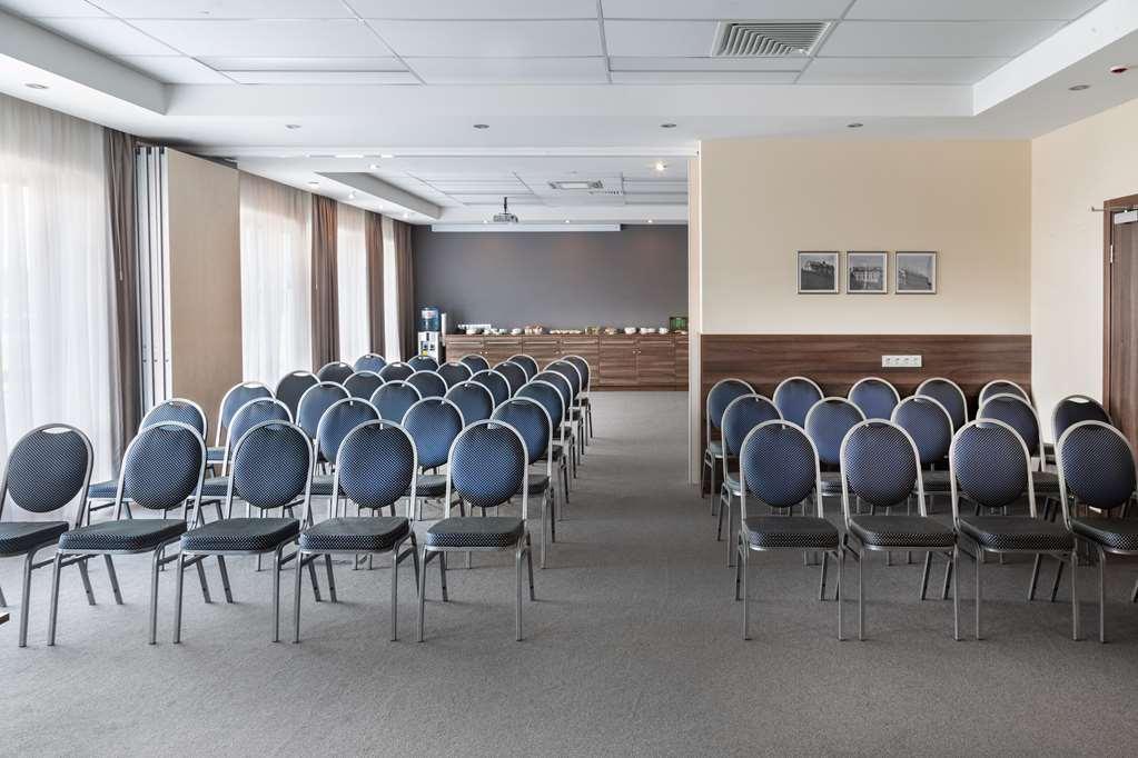 Hampton By Hilton Minsk City Centre Съоръжения снимка