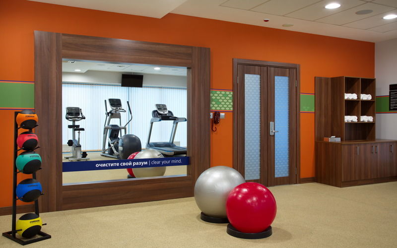 Hampton By Hilton Minsk City Centre Екстериор снимка