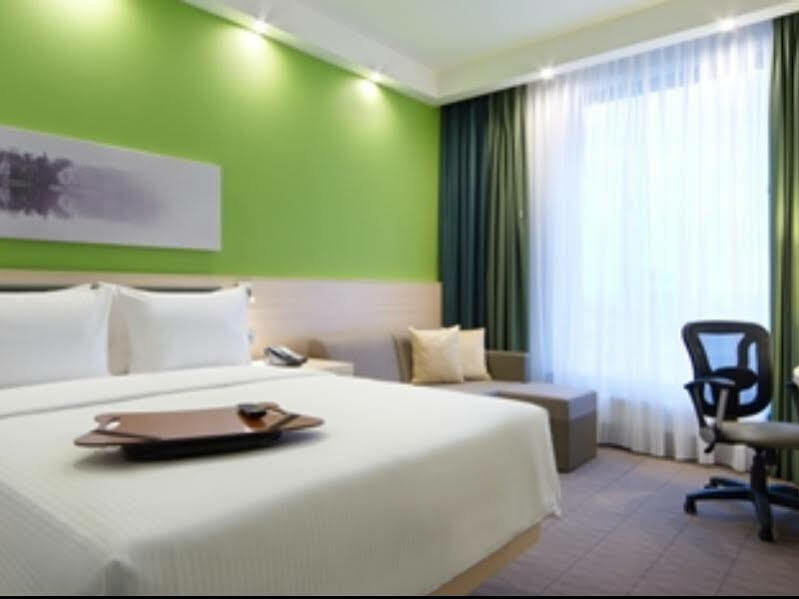 Hampton By Hilton Minsk City Centre Hotel Екстериор снимка