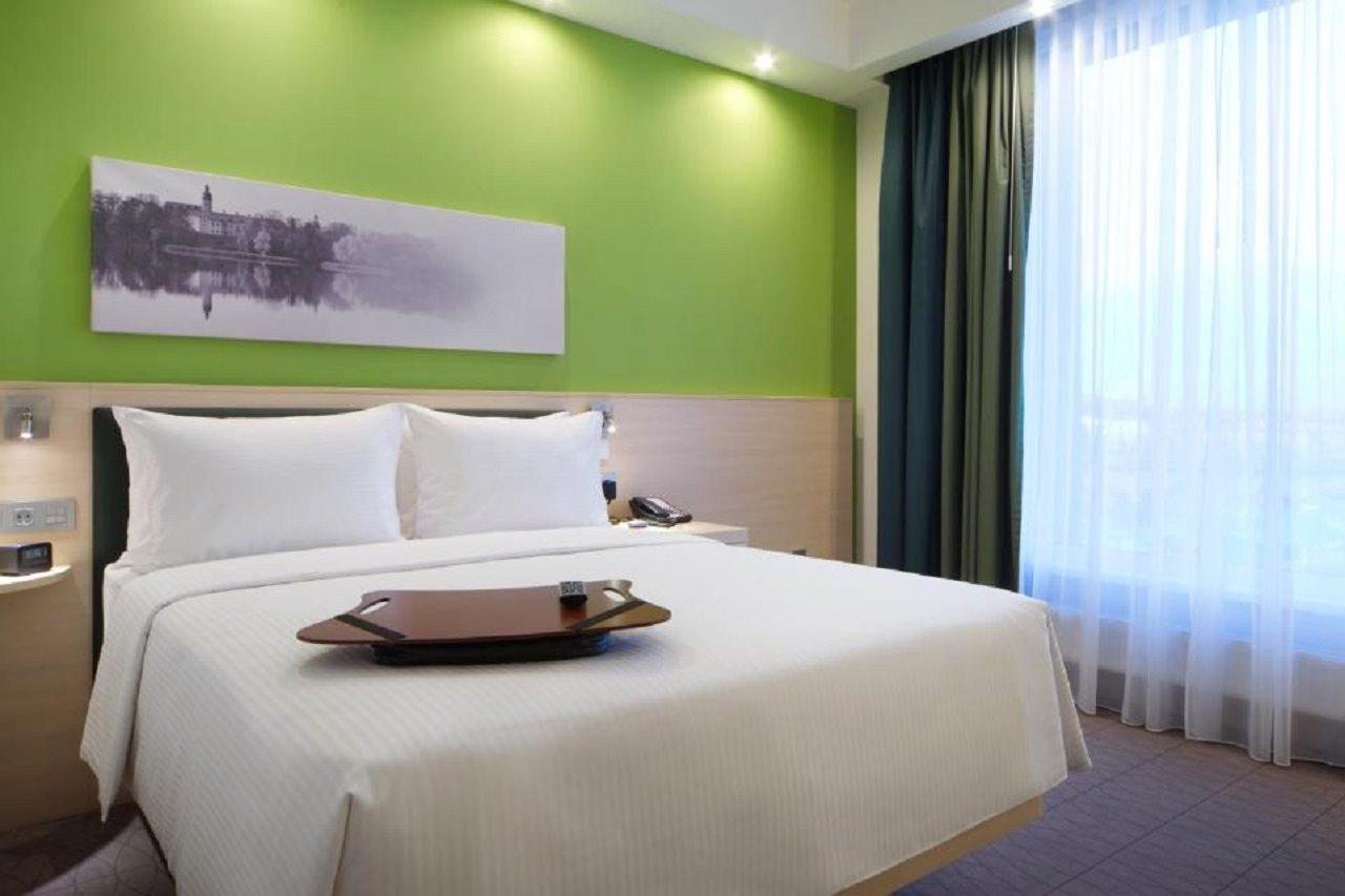 Hampton By Hilton Minsk City Centre Екстериор снимка